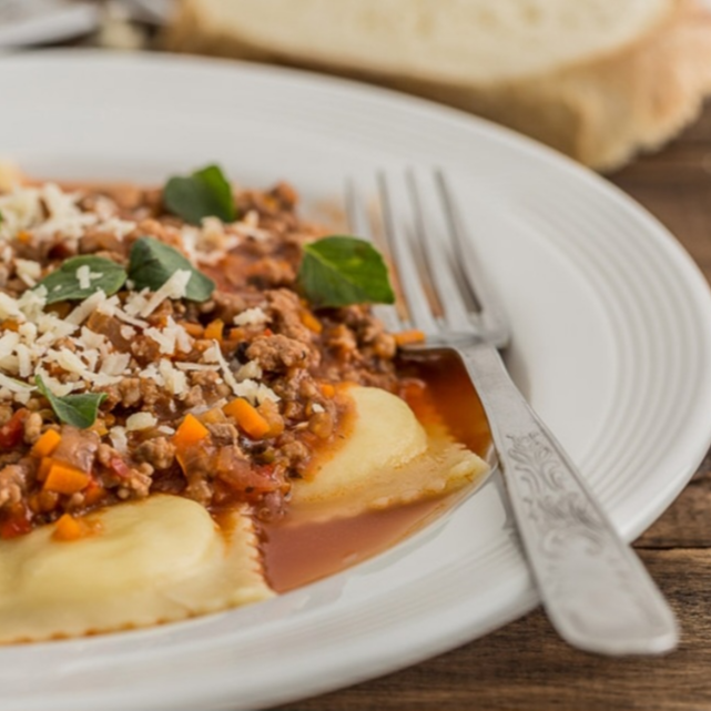 Panzottis de cordero.  Elaboración de la casa.