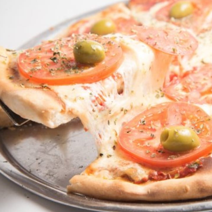 Pizza a la Napolitana.